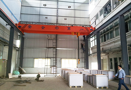 雙梁起重機(jī) 雙梁起重機(jī)